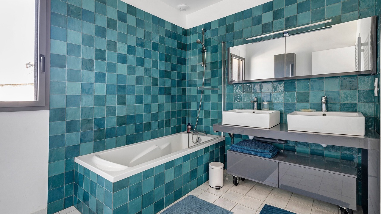 Photo of Bathroom in Lancieux