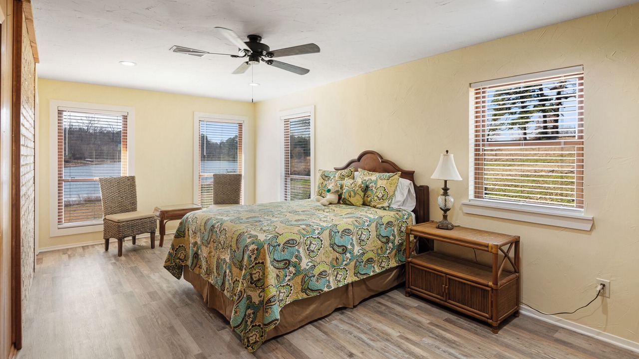 Photo of Bedroom in Mineola