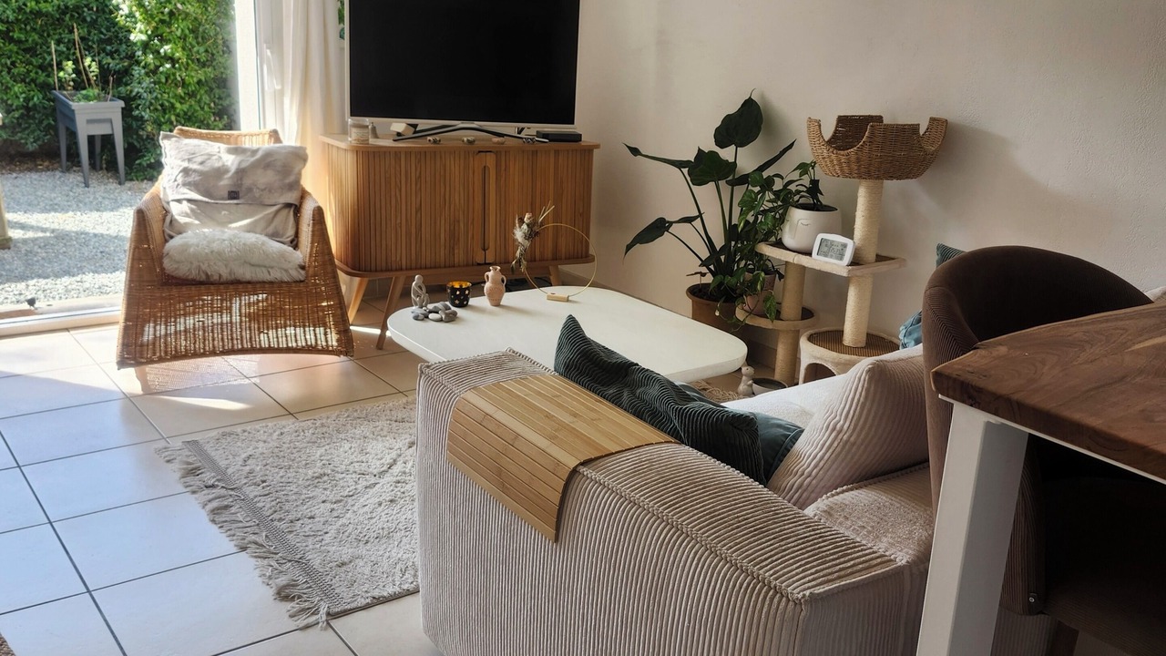 Photo of Livingroom in Costieres