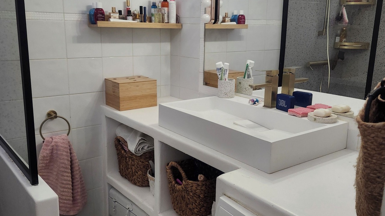 Photo of Bathroom in Costieres