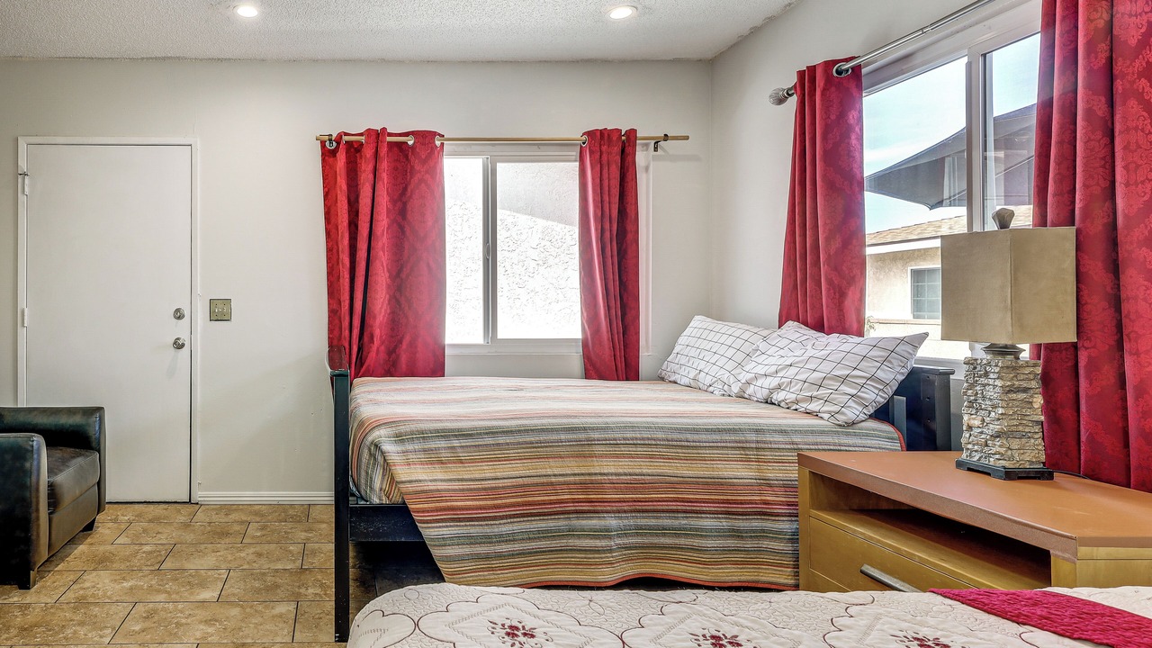 Photo of Bedroom in Hawthorne