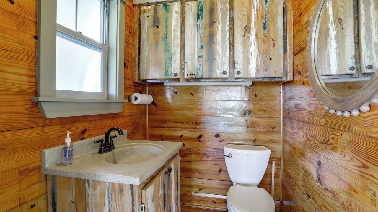 Photo of Bathroom in Ventress