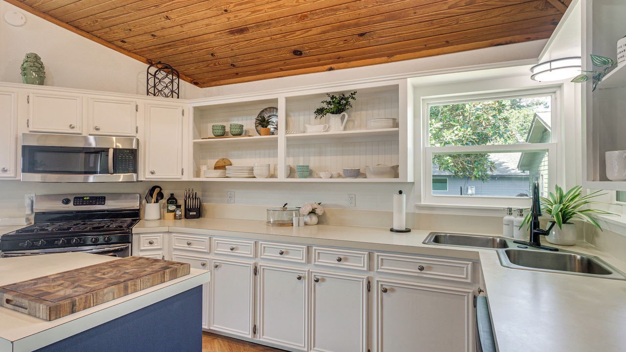 Photo of Kitchen in West Livingston