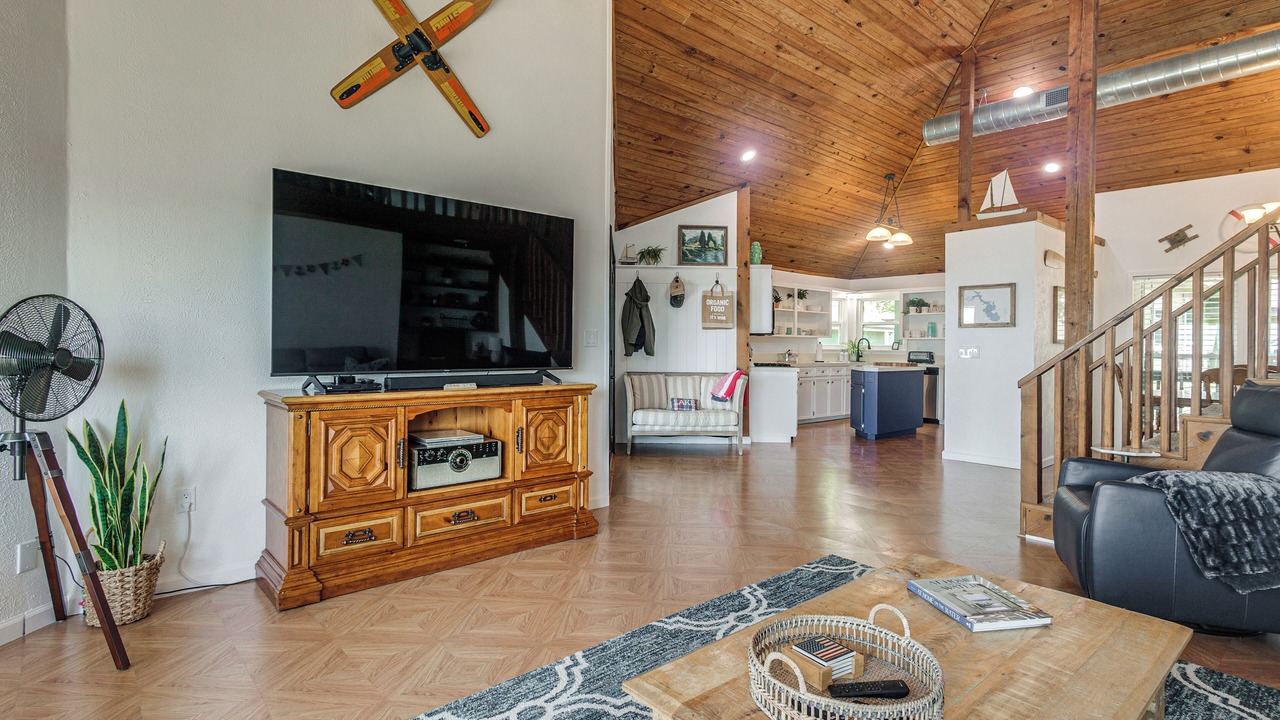 Photo of Bedroom in West Livingston