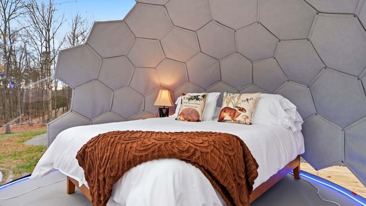 Photo of Bedroom in Berkeley Springs