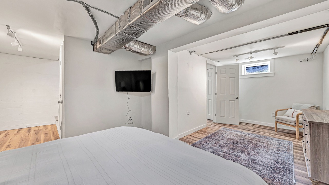 Photo of Bedroom in Roanoke