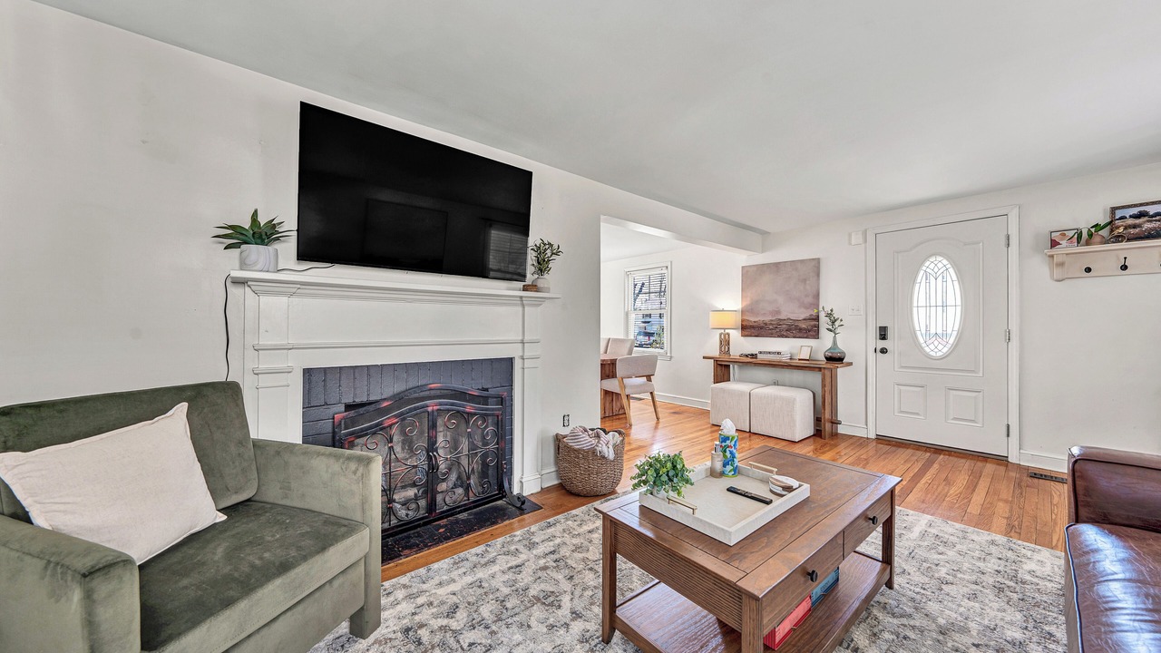 Photo of Livingroom in Roanoke