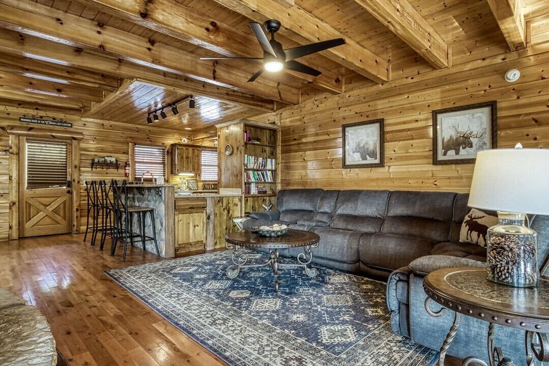 Photo of Bedroom in Gatlinburg - Pigeon Forge