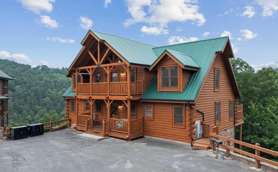 Photo of Others in Gatlinburg - Pigeon Forge