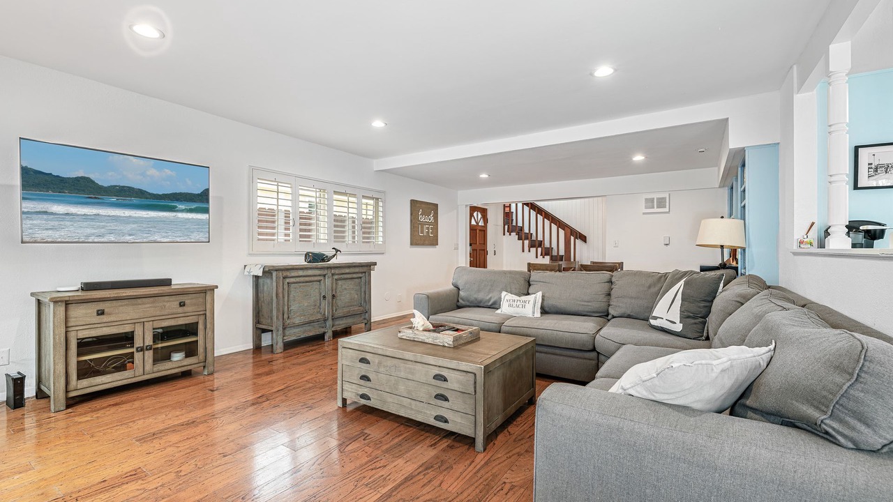 Photo of Bedroom in Balboa Peninsula