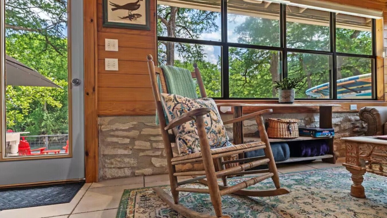 Photo of Livingroom in Canyon Lake