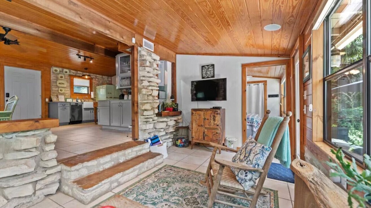 Photo of Kitchen in Canyon Lake