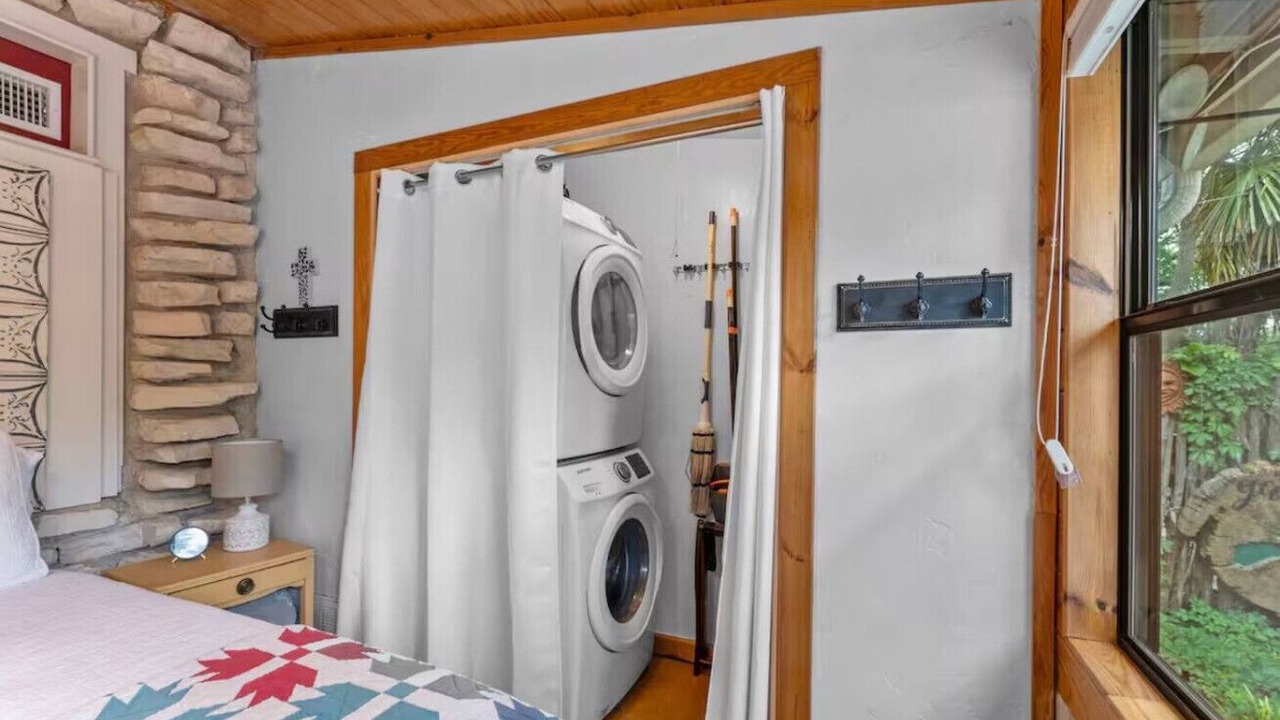 Photo of Bedroom in Canyon Lake