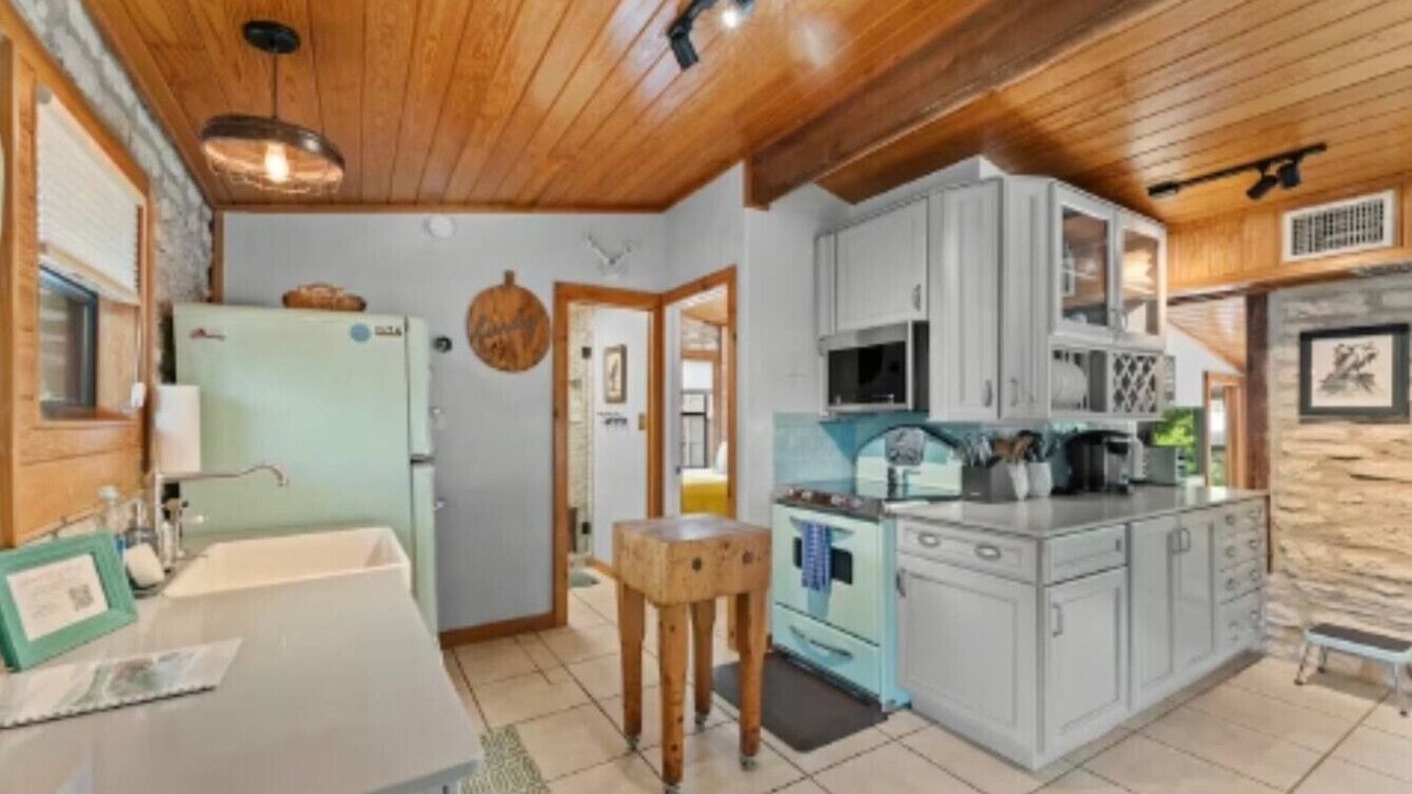 Photo of Kitchen in Canyon Lake