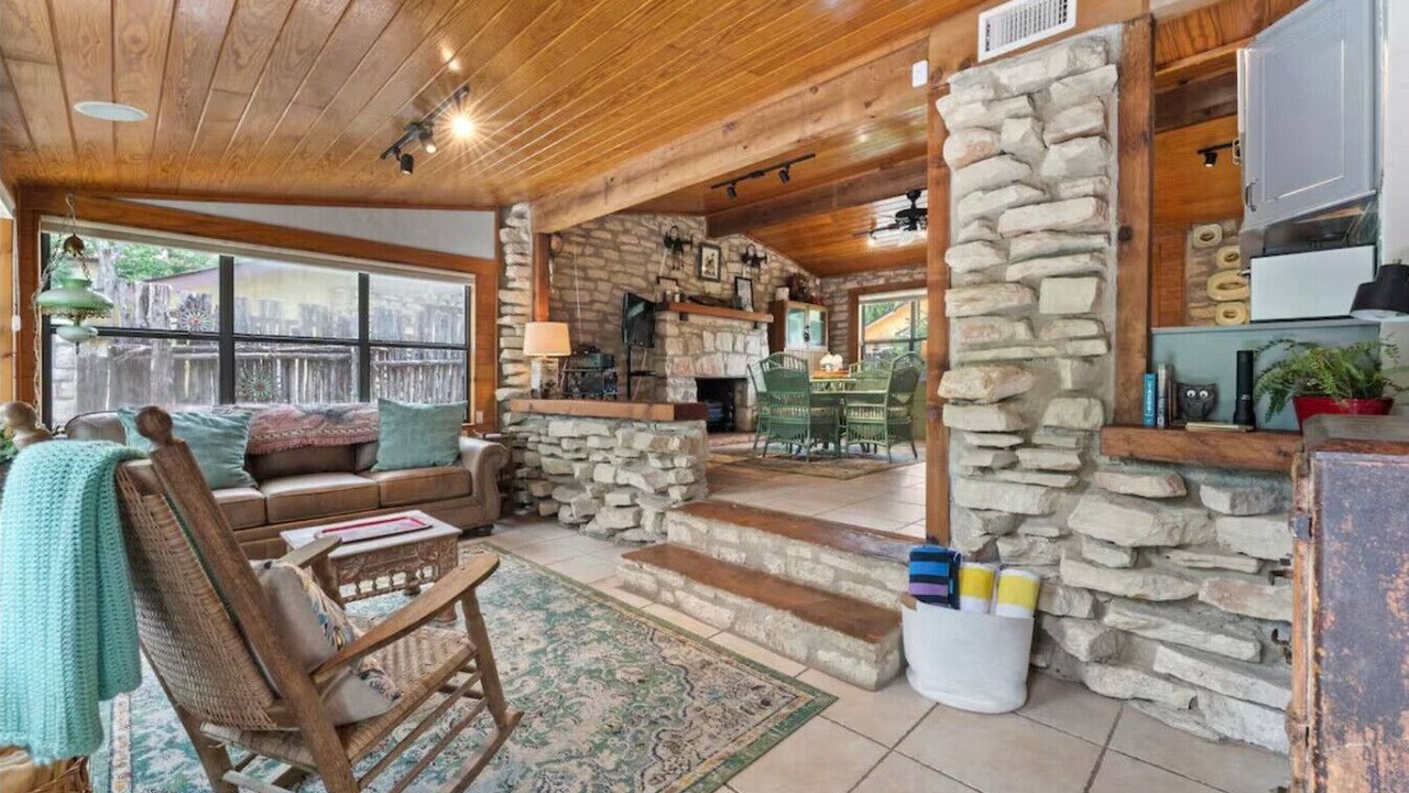 Photo of Livingroom in Canyon Lake