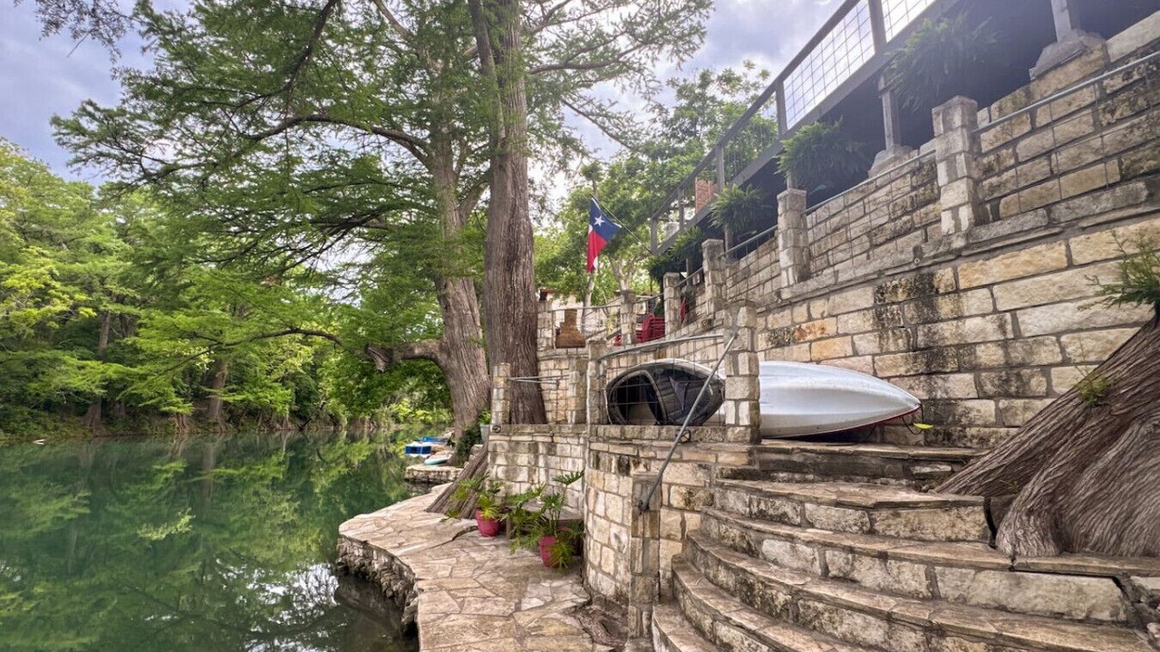 Photo of Others in Canyon Lake