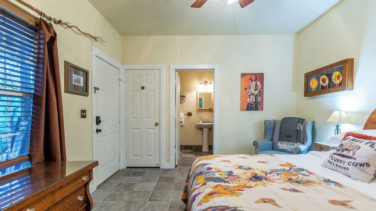 Photo of Bedroom in Medicine Park