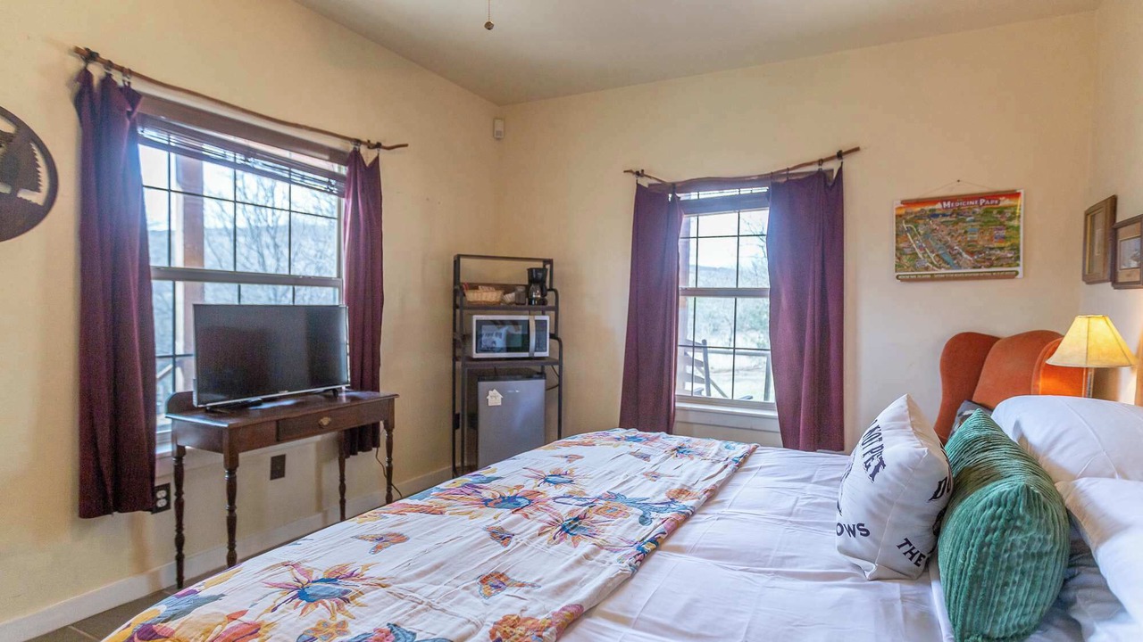 Photo of Bedroom in Medicine Park