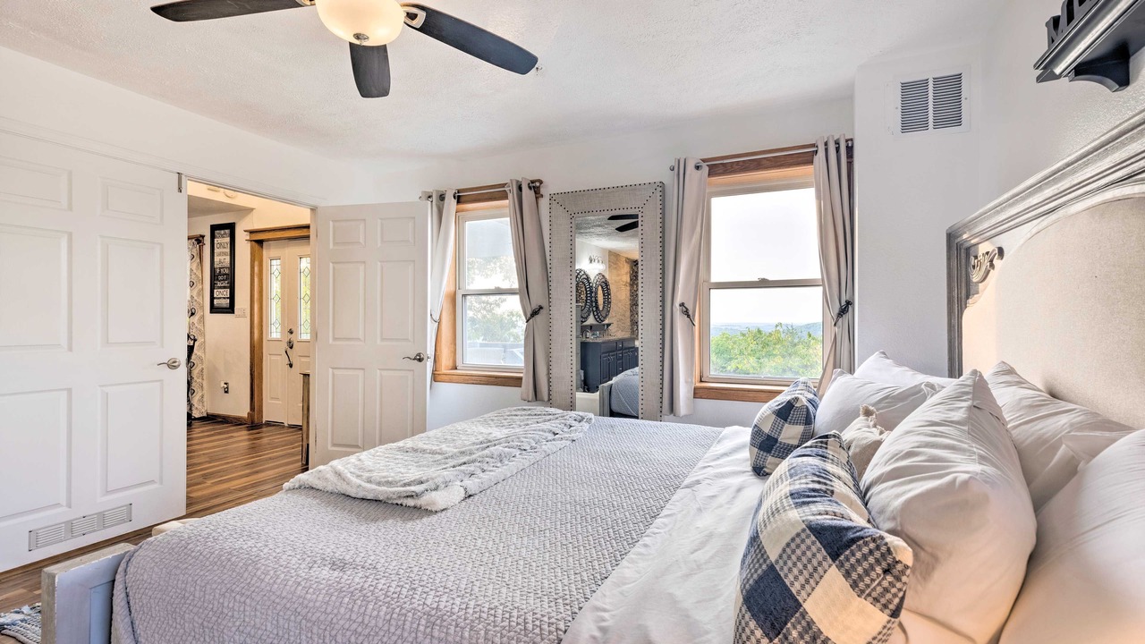 Photo of Bedroom in Branson