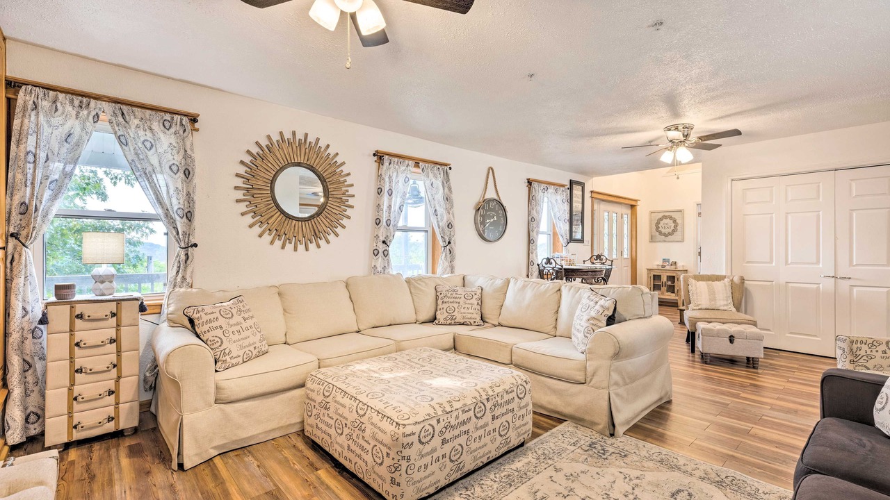 Photo of Livingroom in Branson