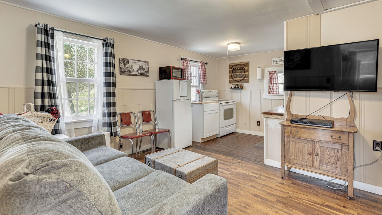 Photo of Bedroom in Rockaway Beach