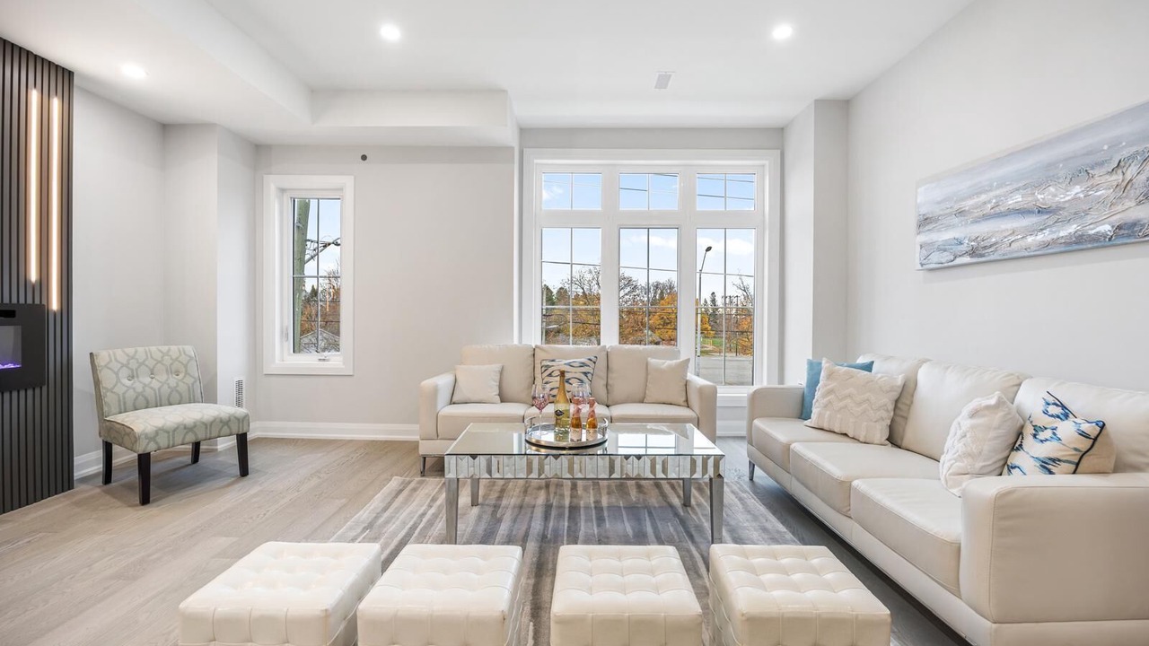 Photo of Livingroom in Markham