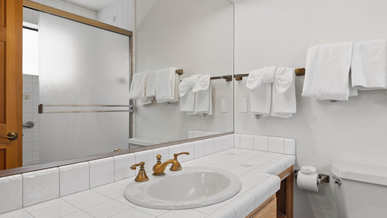 Photo of Bathroom in Lakeside Park