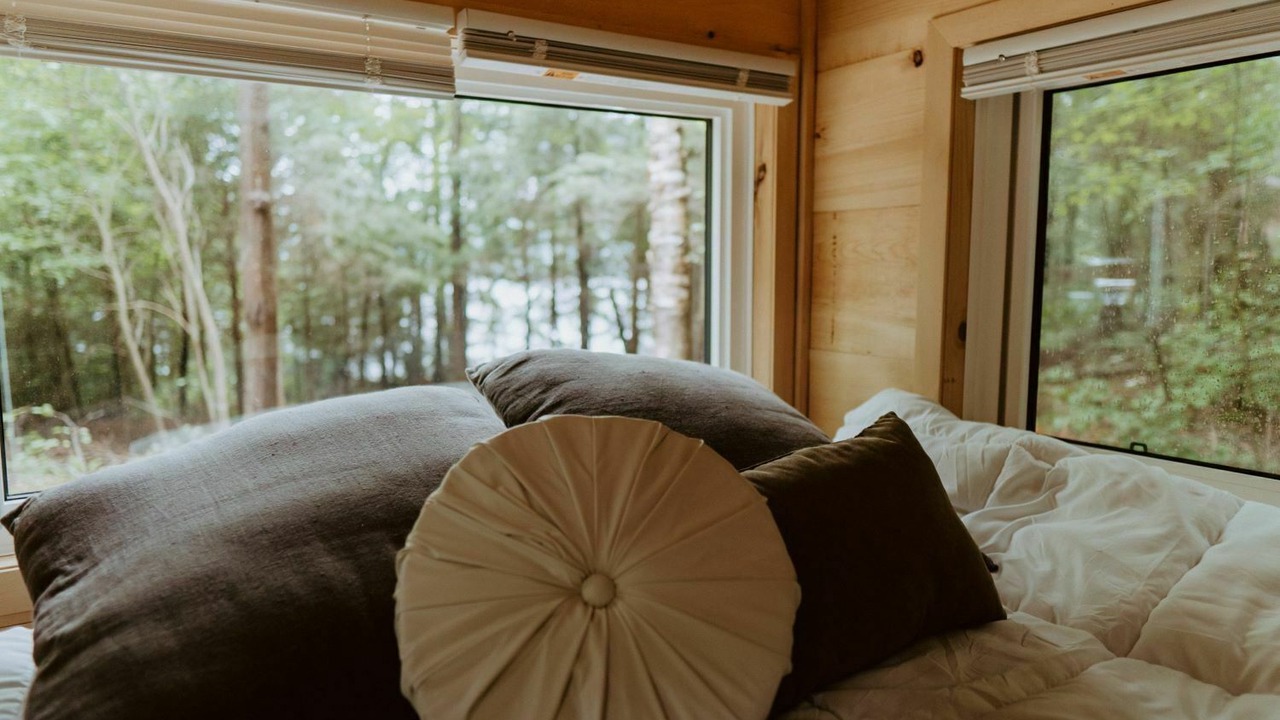 Photo of Bedroom in Dysart et al