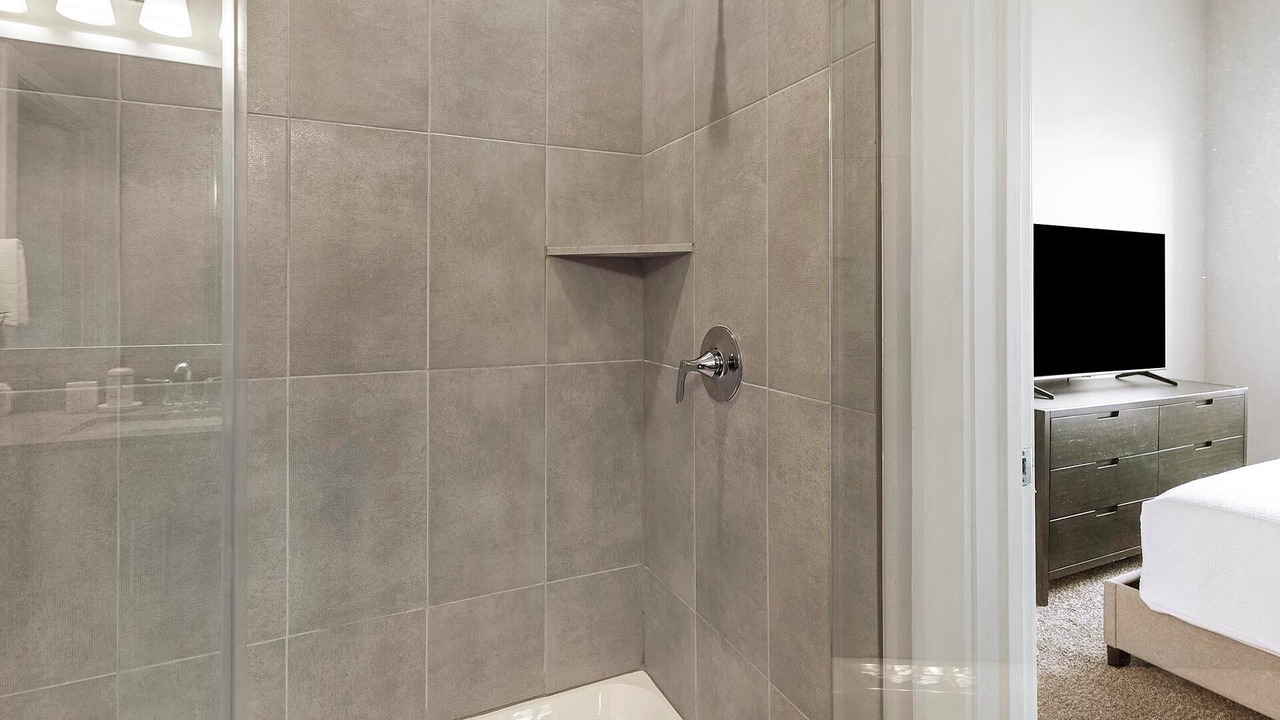 Photo of Bathroom in Montopolis