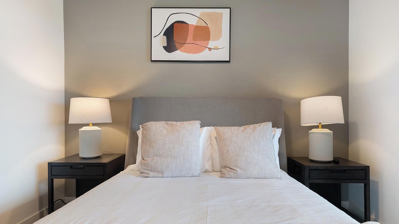 Photo of Bedroom in Baileys Crossroads