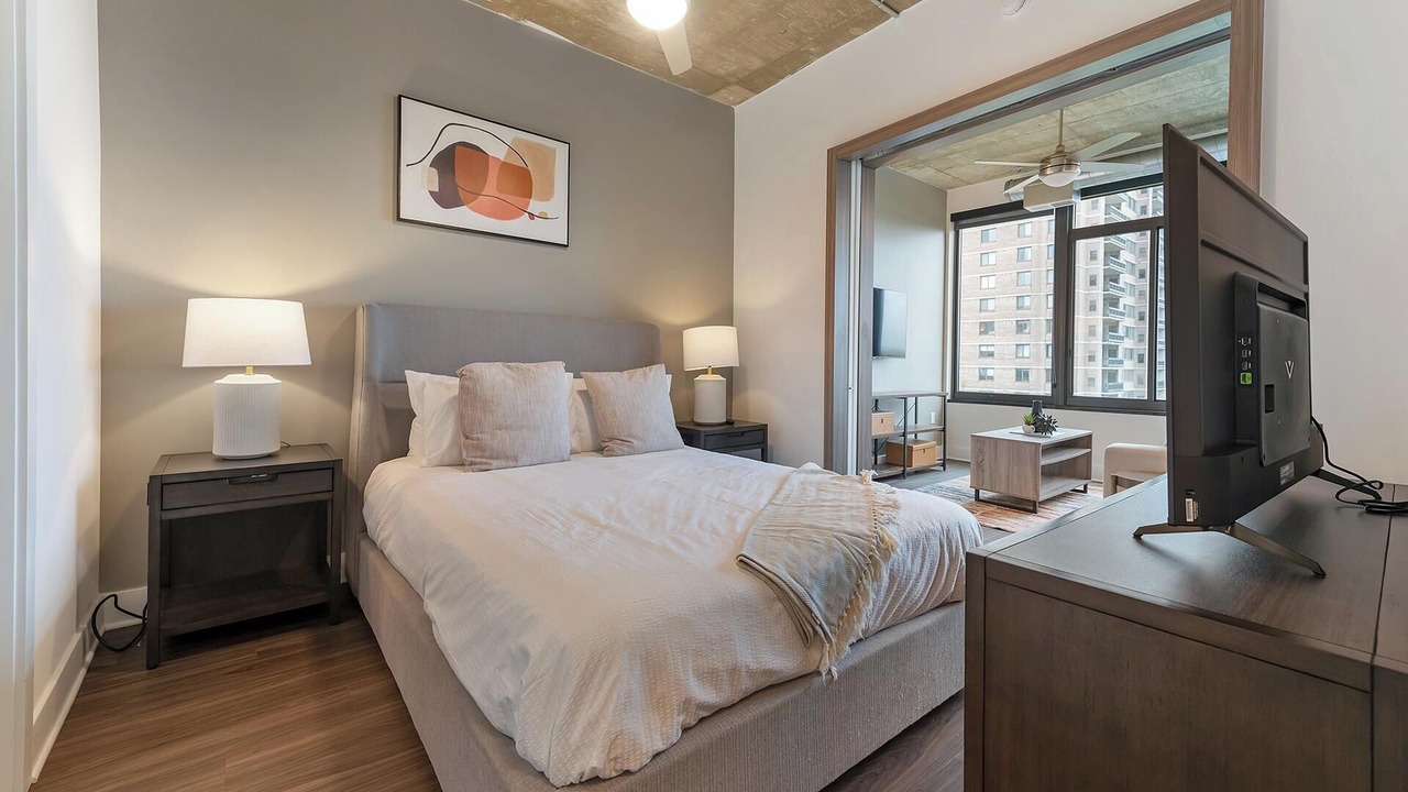 Photo of Bedroom in Baileys Crossroads