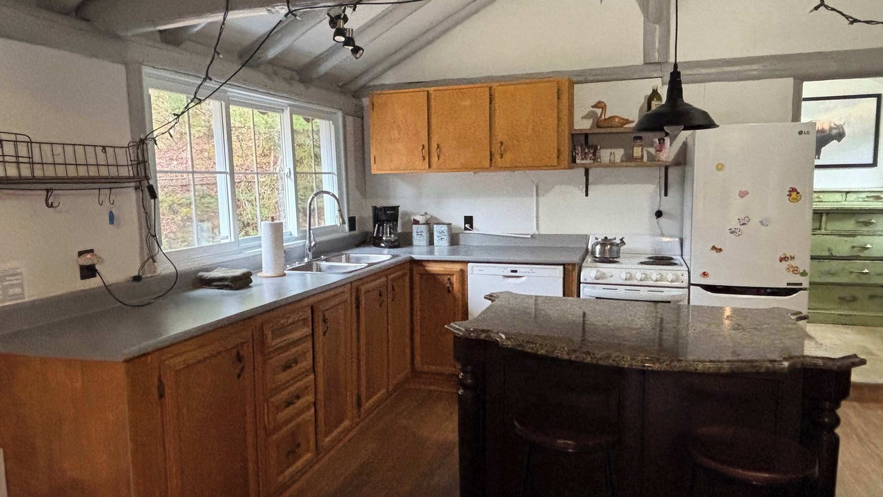 Photo of Kitchen in Frampton