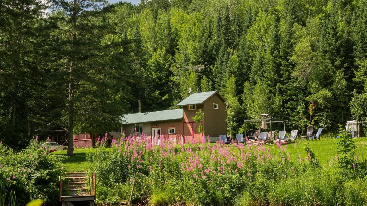 Photo of Outdoor in Frampton