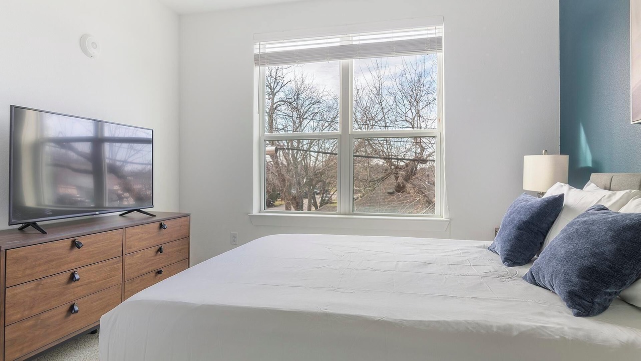 Photo of Bedroom in Garland