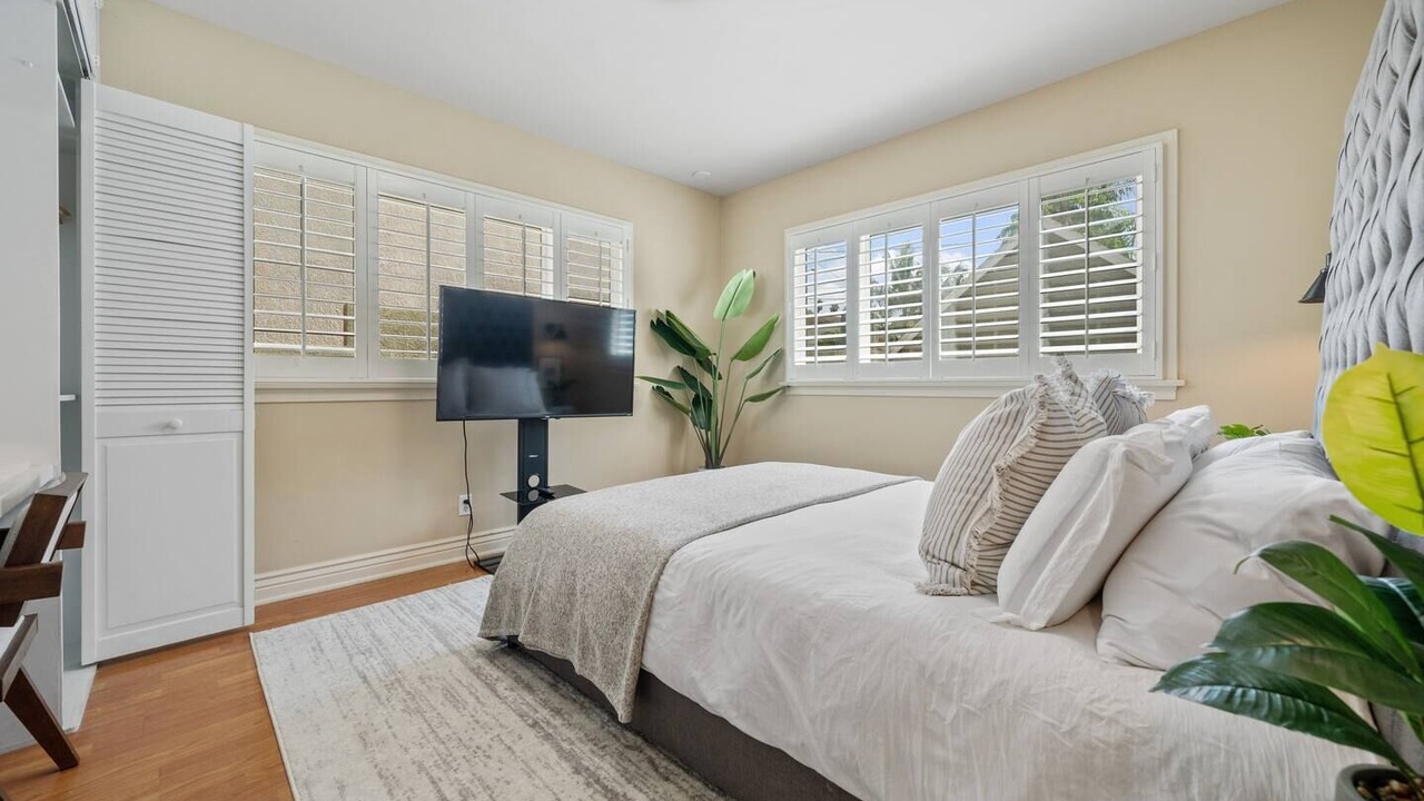 Photo of Bedroom in Burbank