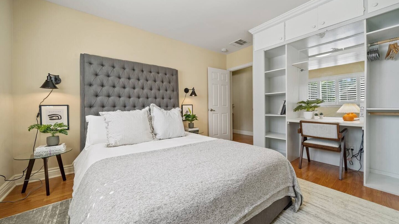 Photo of Bedroom in Burbank