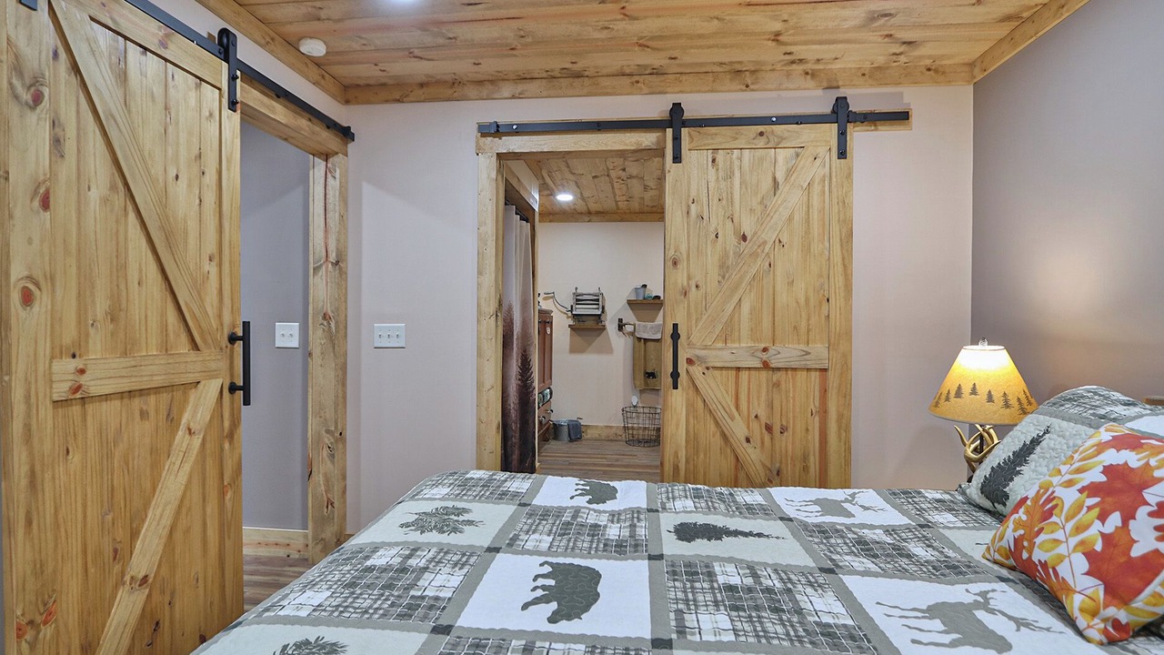 Photo of Bedroom in Johnson County
