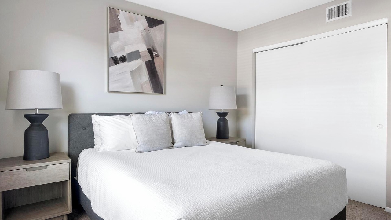 Photo of Bedroom in Homewood