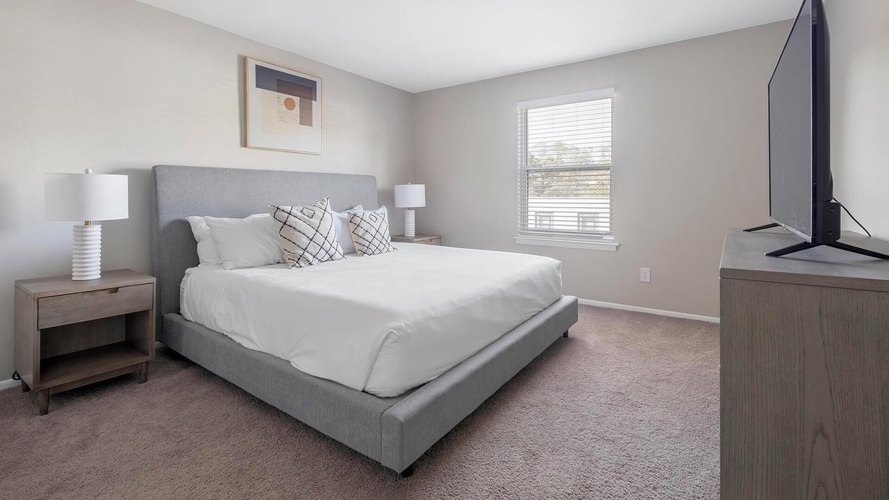 Photo of Bedroom in Homewood