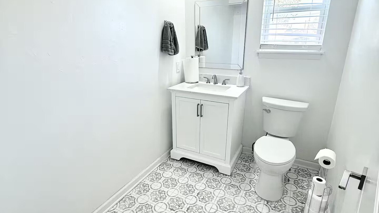 Photo of Bathroom in Central Oklahoma City