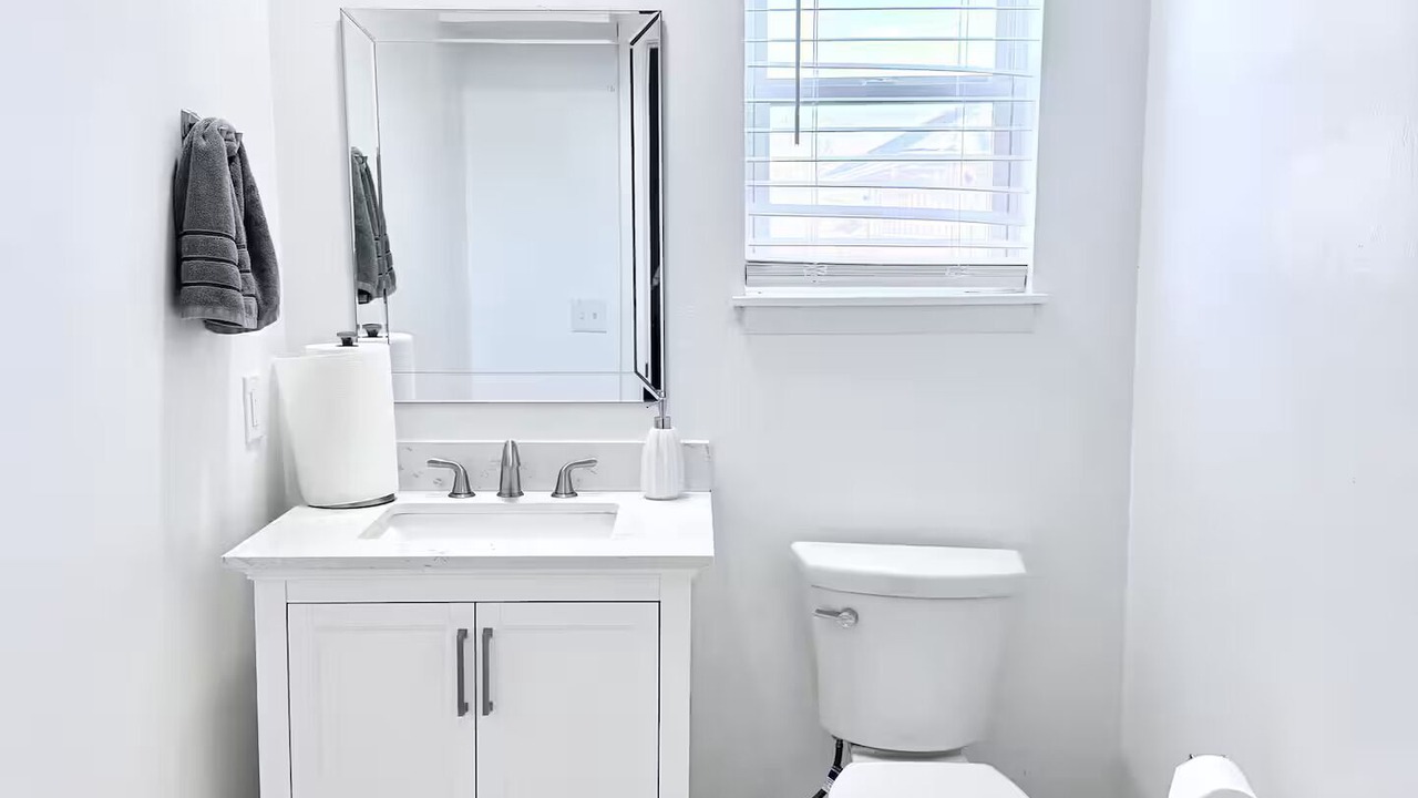 Photo of Bathroom in Central Oklahoma City