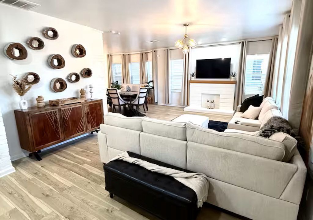 Photo of Livingroom in Central Oklahoma City