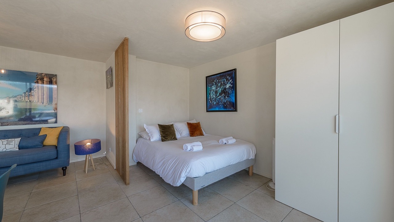 Photo of Bedroom in Veyrier-du-Lac
