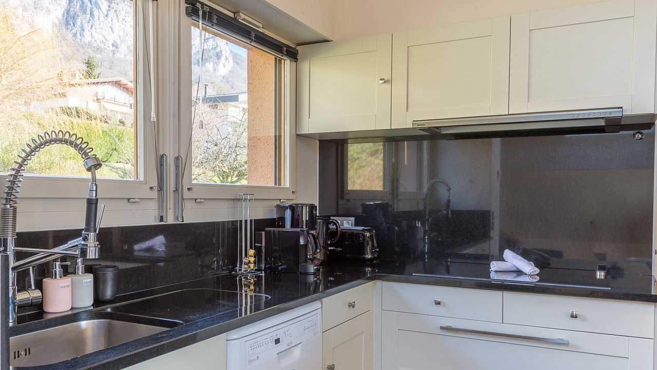 Photo of Kitchen in Veyrier-du-Lac