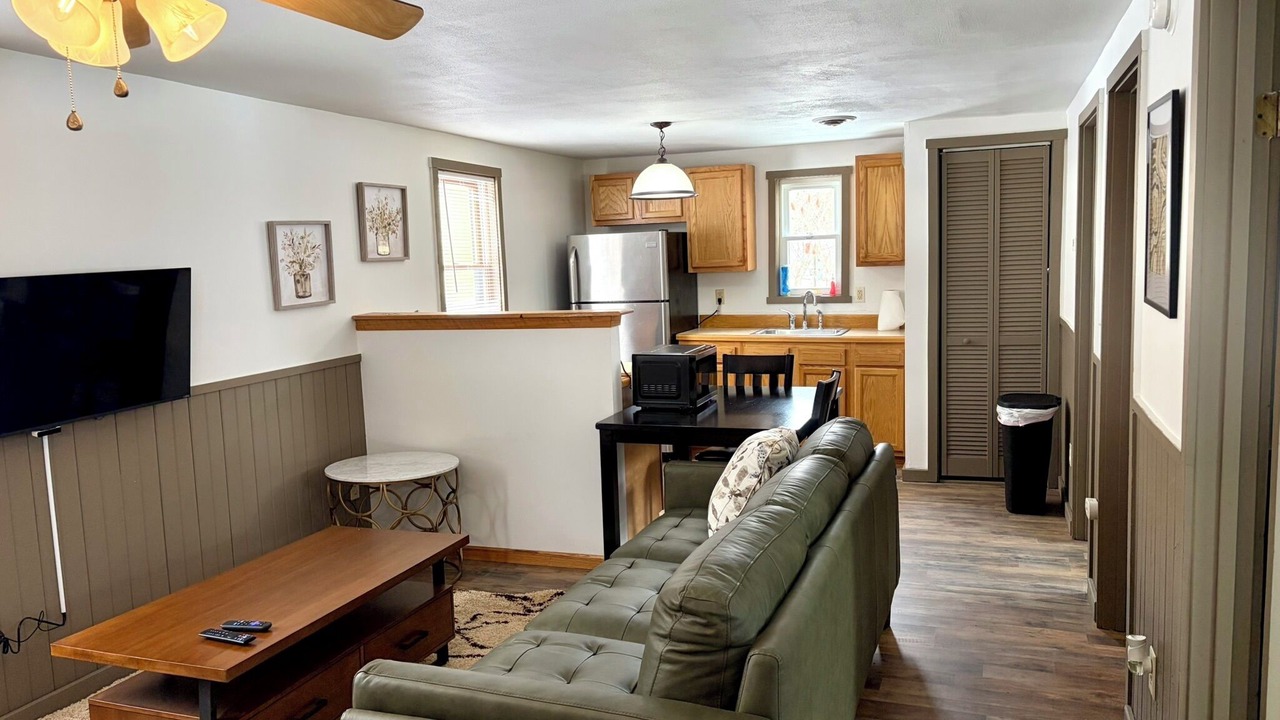 Photo of Livingroom in Town of Scriba