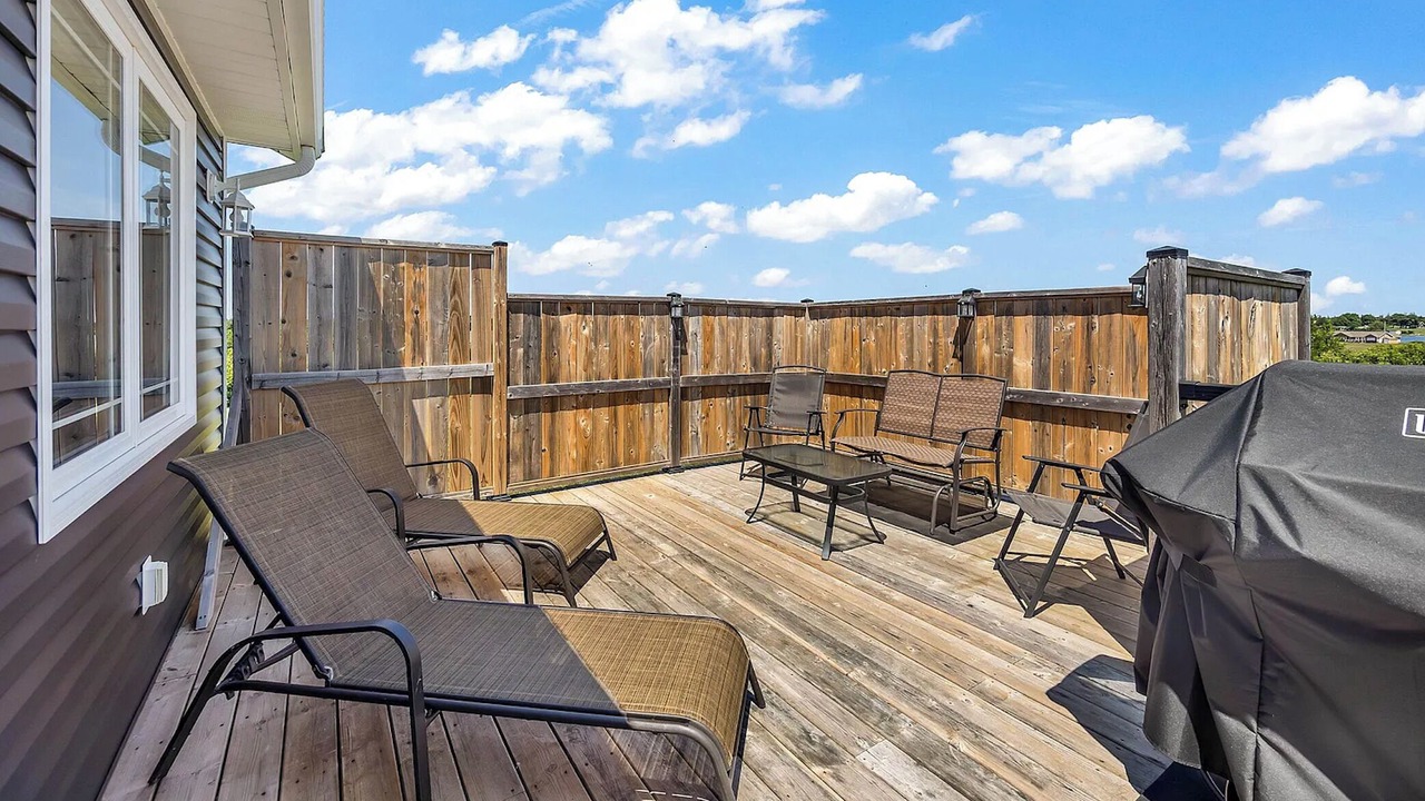 Photo of Patio Balcony in Brackley Beach