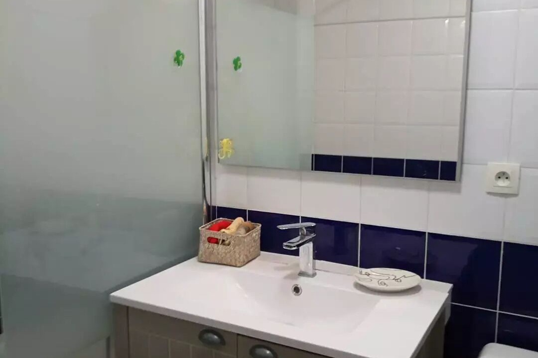 Photo of Bathroom in La Jetee