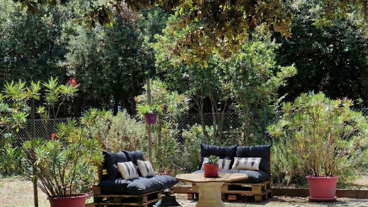 Photo of Patio Balcony in Montolieu