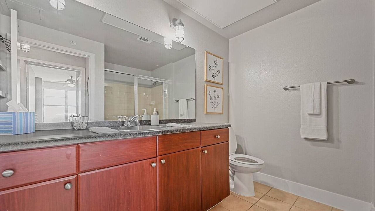 Photo of Bathroom in Downtown Fort Worth
