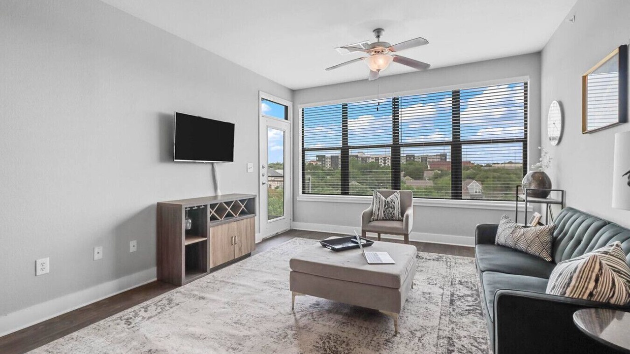 Photo of Livingroom in Downtown Fort Worth